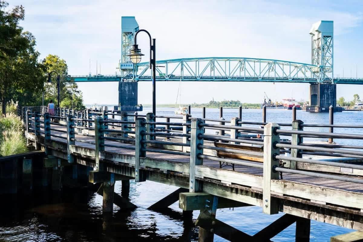 Riverwalk 118 - River & Battleship Views Wilmington Dış mekan fotoğraf